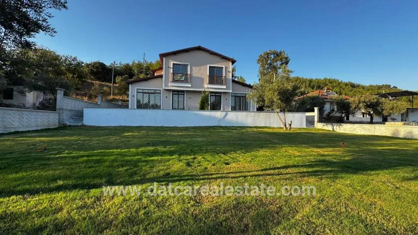 3+1-Zimmer Villa Zu verkaufen in Kızılyaka Bz. Ula - 465 m²