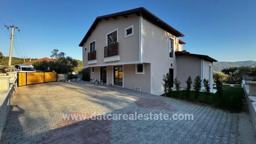 3+1-Zimmer Villa Zu verkaufen in Kızılyaka Bz. Ula - 465 m²