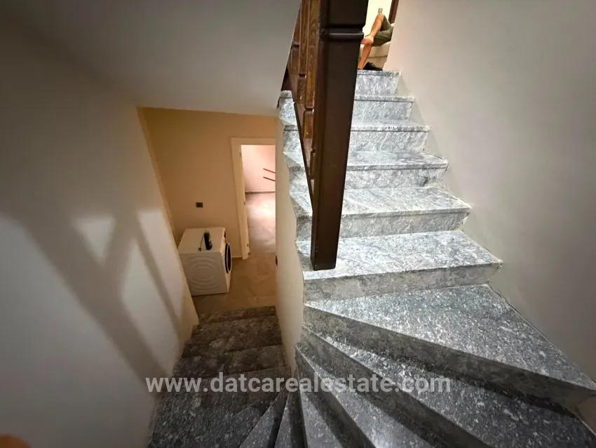 5+1-Zimmer Villa Zu vermieten in Çetibeli Bz. Marmaris - 220 m²
