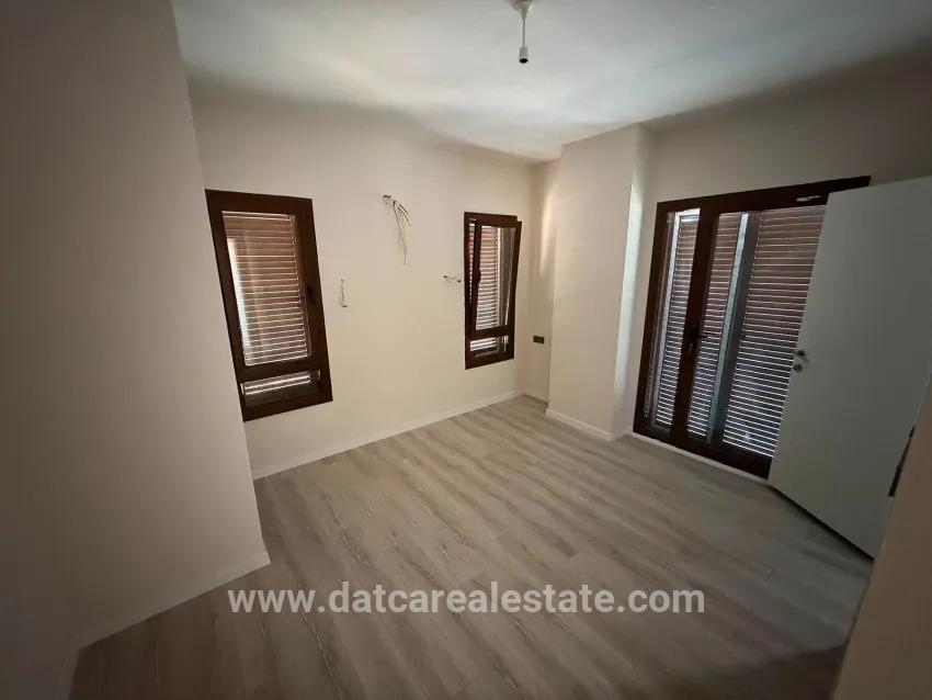 2+1-Zimmer Einfamilienhaus Zu vermieten in Çetibeli Bz. Marmaris - 140 m²