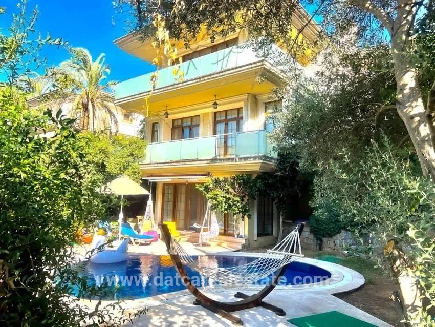 4+2-Zimmer Einfamilienhaus Zu verkaufen in Armutalan Bz. Marmaris - 970 m²
