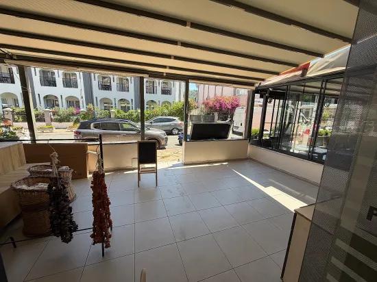 Armutalan Zentrum satılık 50 m2 Straße Über der Laden