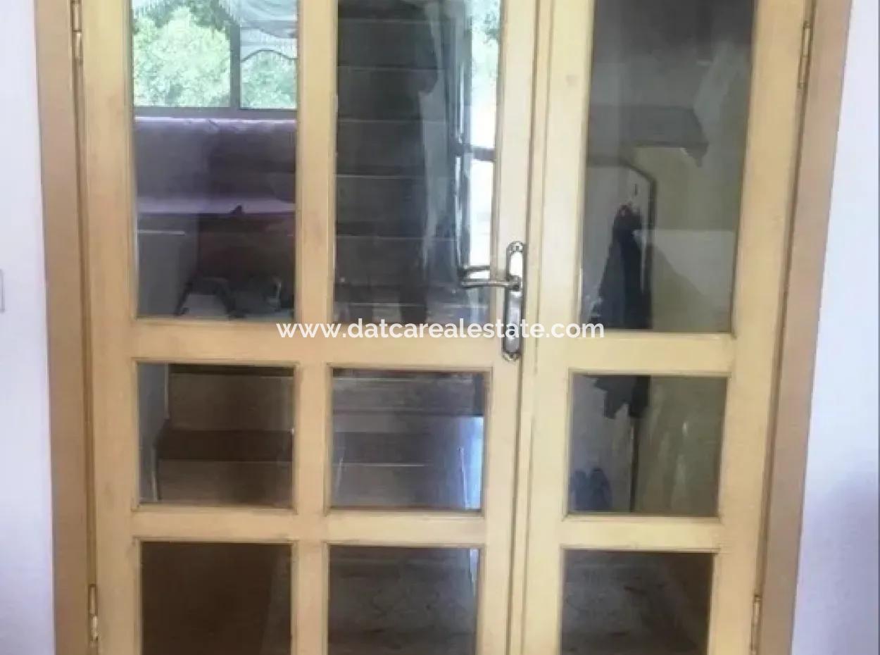 240 M2 4 Zimmer 2 Wohnzimmer Villa In Marmaris Beldibi Forex Mit Einem Garten Zum Verkauf.ein Olympisches Schwimmbecken.