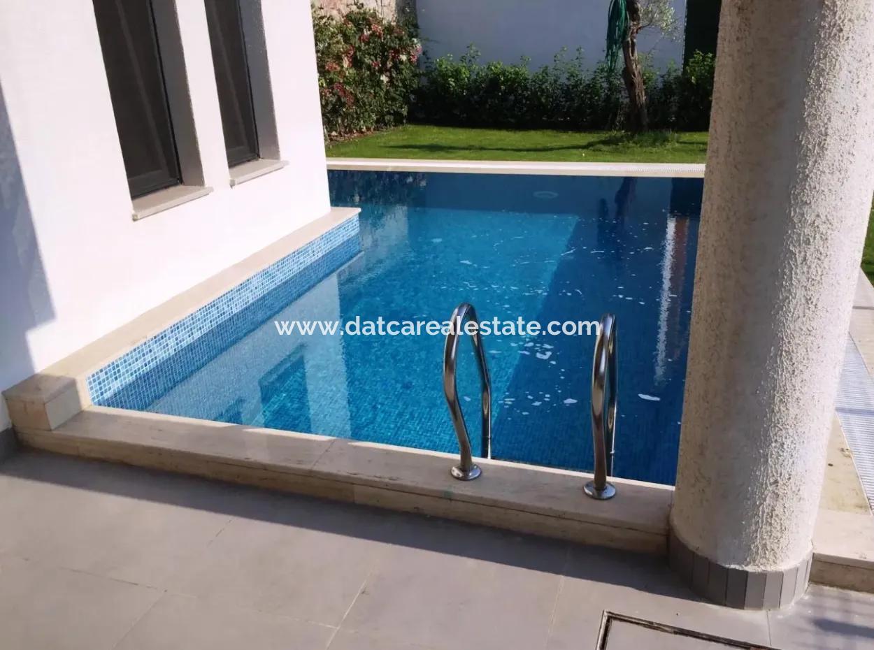 Schöne Villa Zum Verkauf In Marmaris Beldibi District, Villa Smart-Villa 220 M2 4 Zimmer 2 Wohnzimmer