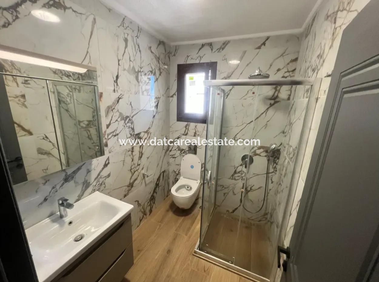 Herrlicher Blick Auf Die Natur Freistehender Garten Mit Parkplatz, Pool Mit Swimmingpool, 3 Zimmer, 4 Bäder, Ultra-Luxusvilla Zum Verkauf, 3 Etagen Auf Einem 500M2 Großen Grundstück