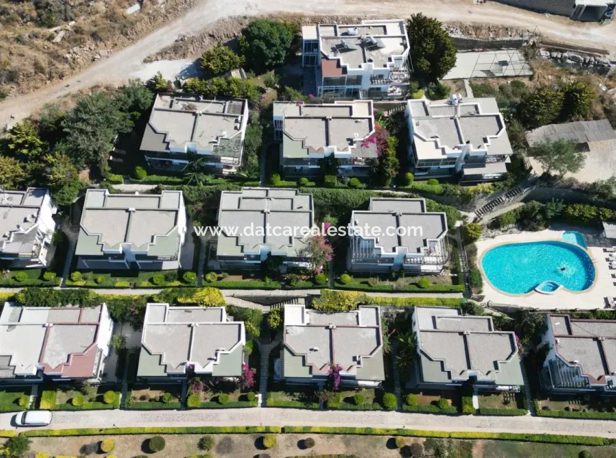 Nur 5 Minuten Von Der Yalıkavak Marina Entfernt, Freistehend Mit Meerblick.