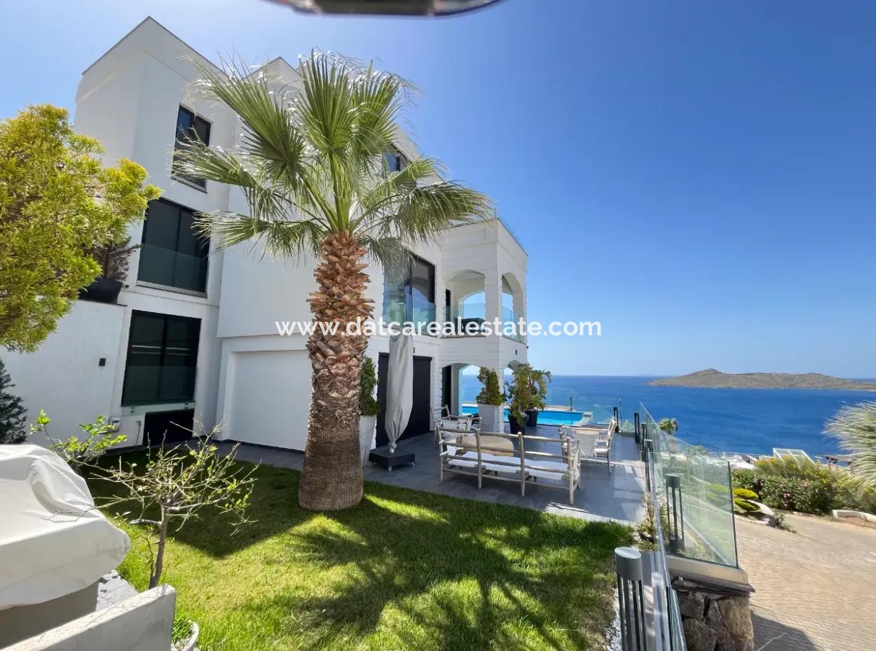 ???????? Luxuriöse Triplex-Villa Nur Wenige Schritte Von Der Yalıkavak Marina Entfernt!