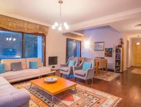 Das Gebiet Von Marmaris Armutalan Freistehende Villa Zum Verkauf 4 Zimmer 1 Wohn-Zimmer-Triplex-Villa Komplett