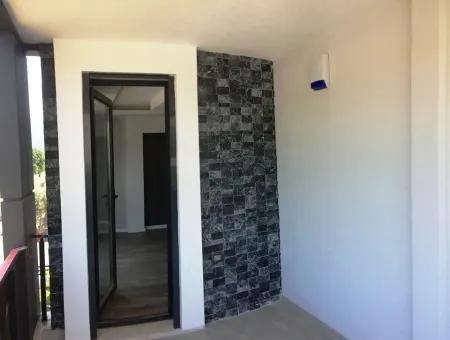 Null Luxus 2 Zimmer 1 Wohnzimmer 100M2 Indoor-Garage Für Verkauf In Marmaris