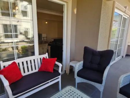 Camiavlu Neighborhood 3 1 Rückwärtsduplex Zum Verkauf Auf Einem Sicheren Gelände Mit Pool