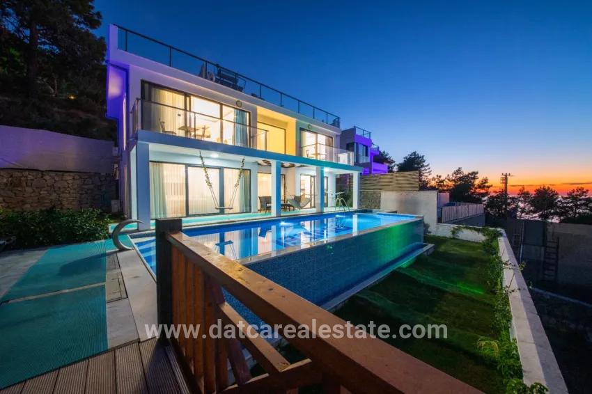 4+1 Bedroom Detached house For sale in Faralya Nbh. Fethiye - 500 m²