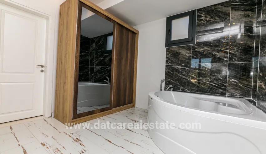 4+1 Bedroom Detached house For sale in Faralya Nbh. Fethiye - 500 m²