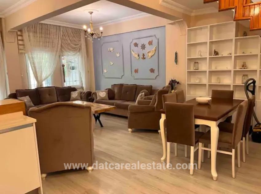 2+1 Bedroom Apartment For sale in Çıldır Nbh. Marmaris - 100 m²