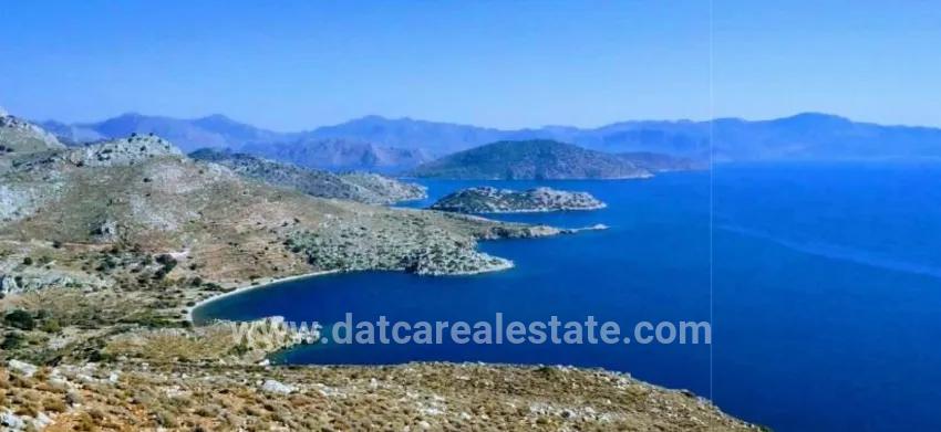 In the Marmaris Bozburun neighbourhood on a 32,000m2 plot of land Berthed yacht mooring place with names allocated