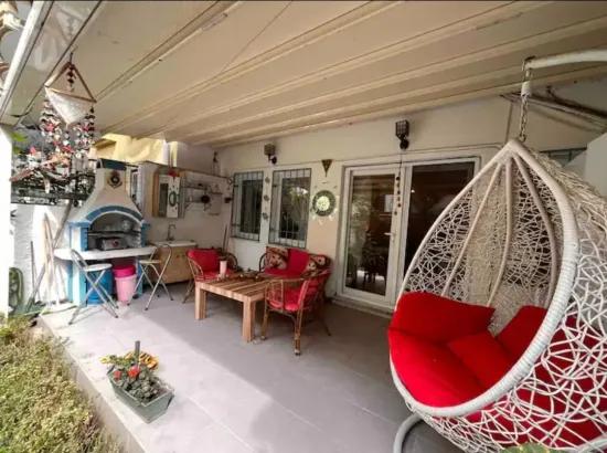 Close To The Coastline Garden 2+1 Floor Ownership For Sale Apartment – Çildır Neighbourhood