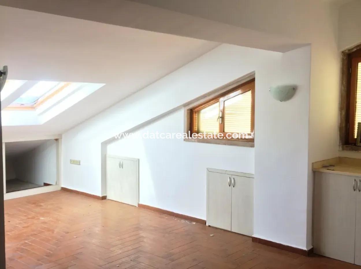 10 Bedroom 2 With Pool In The Centre Of Marmaris.2500M2 Plot Is For Sale In Our Estate.