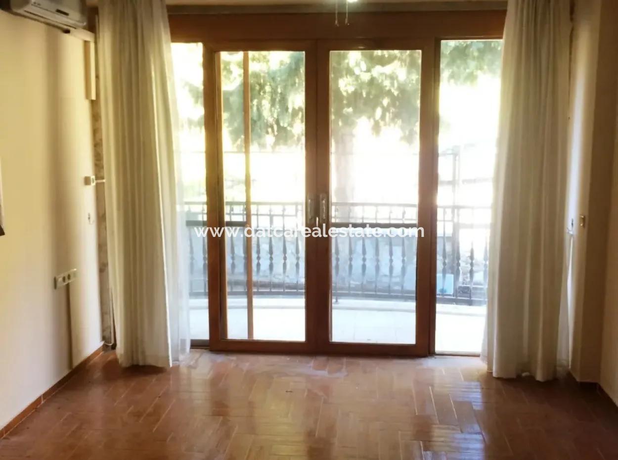 10 Bedroom 2 With Pool In The Centre Of Marmaris.2500M2 Plot Is For Sale In Our Estate.