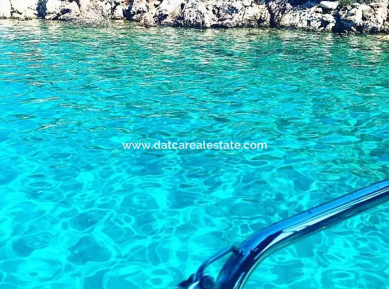 Built On A Plot Of 7000 M2, The Yacht Club Hotel ,Yacht For Sale By The Sea Location