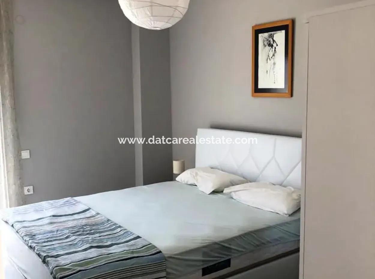 2 Rooms 1 Lounge Open Kitchen 100 M2 Apartment For Sale In The Site With Swimming Pool 400 Meters From The Sea In Datça Center