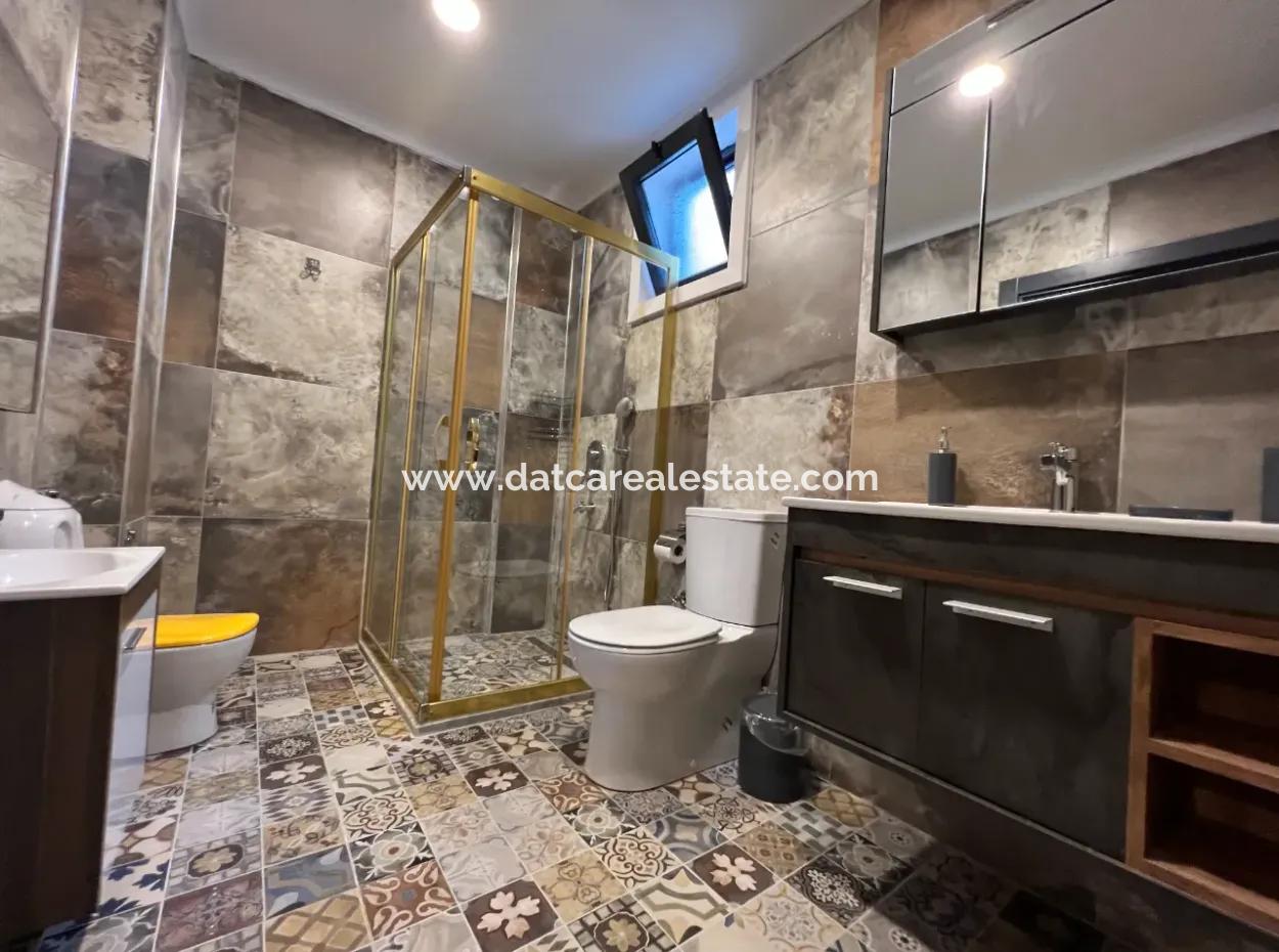 3 Rooms, 1 Living Room, 3 Bathrooms, Ultra-Luxury Daily Rental Villa With Fully Detached Swimming Pool In Marmaris Cetibeli Neighborhood