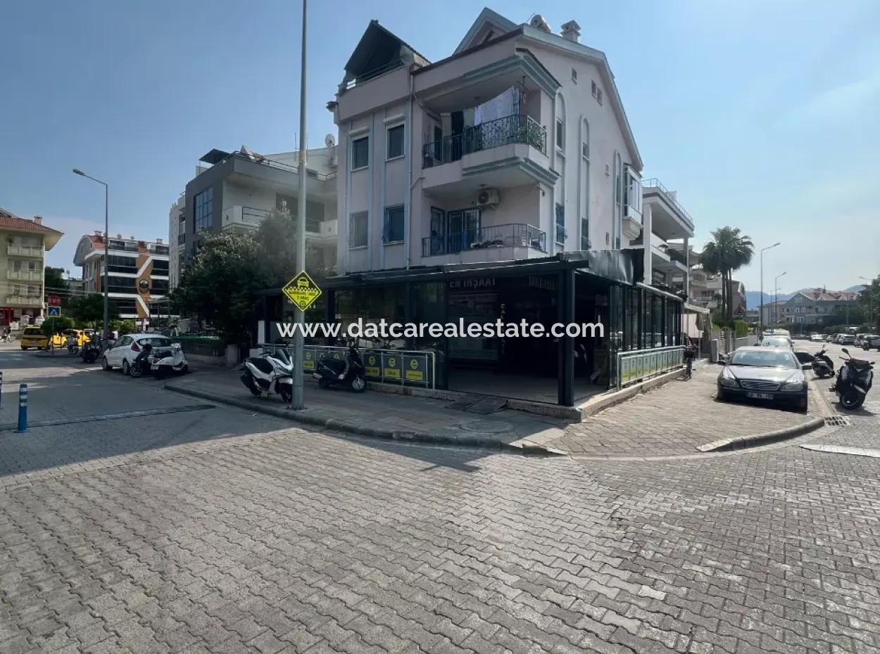 In The Center Of Marmaris, 128M2 Ground Floor And 30M2 Ground Floor, 2 Title Deed Corners With A Lower Floor, Emergency Sale Store Suitable For Every Job