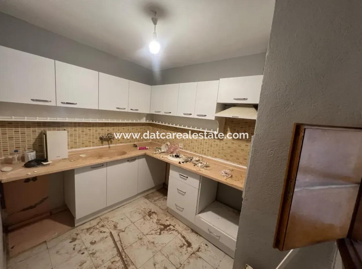 2 Rooms1 Living Room, Indoor Kitchen, Mezat Apartment For Sale In The Center Of Marmaris, 110 M2, Close To The Sea