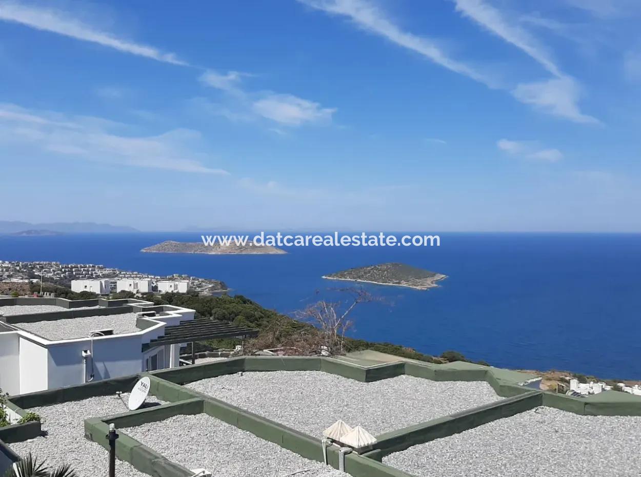 Only 5 Minutes From Yalıkavak Marina, Detached With A Sea View.