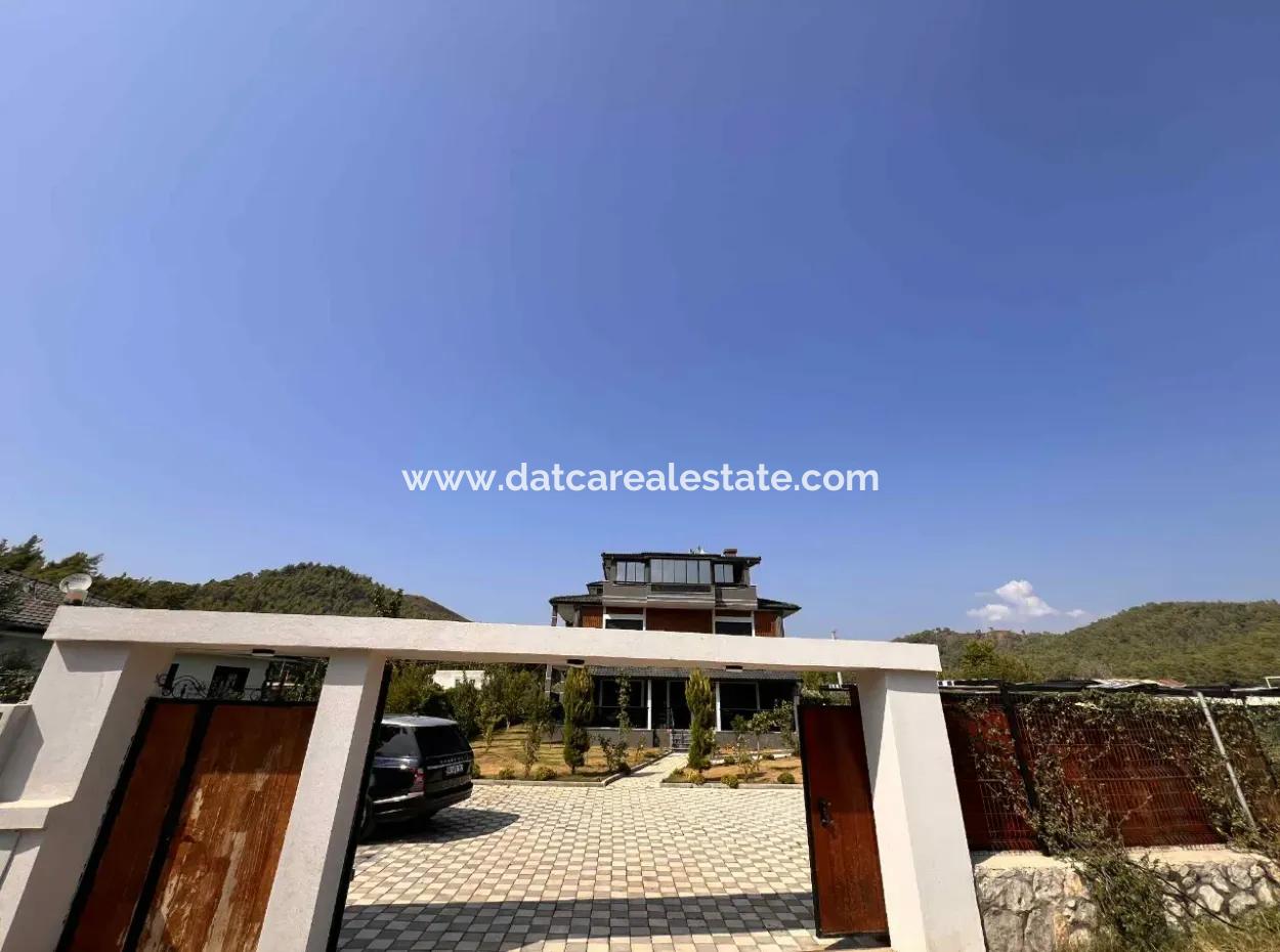 Great Portfolio! The Unique Nature Of Marmaris And Its Location Close To The Center. 5 Units Of 2 1 Fully Furnished Apartments Suitable For Corporate Rental In The Building