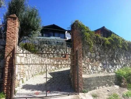 Stone Villa With Swimming Pool, 8 Rooms, 740M2 Plot For Sale In Gökova Region