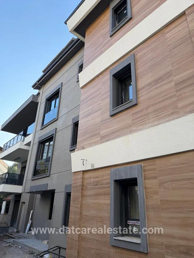 Marmaris Siteler Mah. Satılık 2+1 Daire - 90 m²