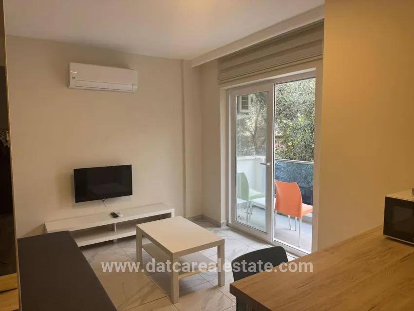 Marmaris Siteler Mah. Kiralık 1+1 Daire - 55 m²