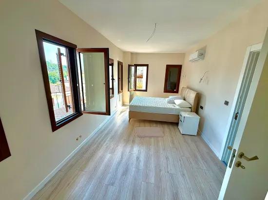 📍 Çetibeli Mahallesi'nde Konforlu Satılık 5+1 Müstakil Villa