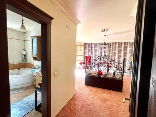 Satılık 4+2 Villa – 970 m² Arsa Payı – Armutalan