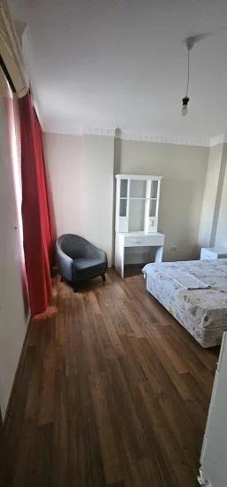 Marmaris Camii Avlu Mahallesi Havuzlu Sitede Lüks 3+1 Kiralık Eşyalı Çatı Dubleksi