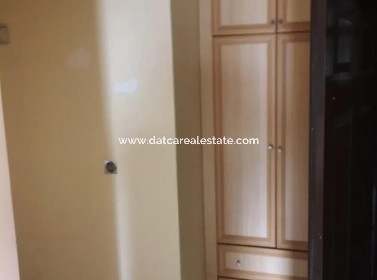 Marmaris Merkezinde 10 Odalı Havuzlu 2.500M2 Arsa İçinde Malikanemiz Satılıktır.