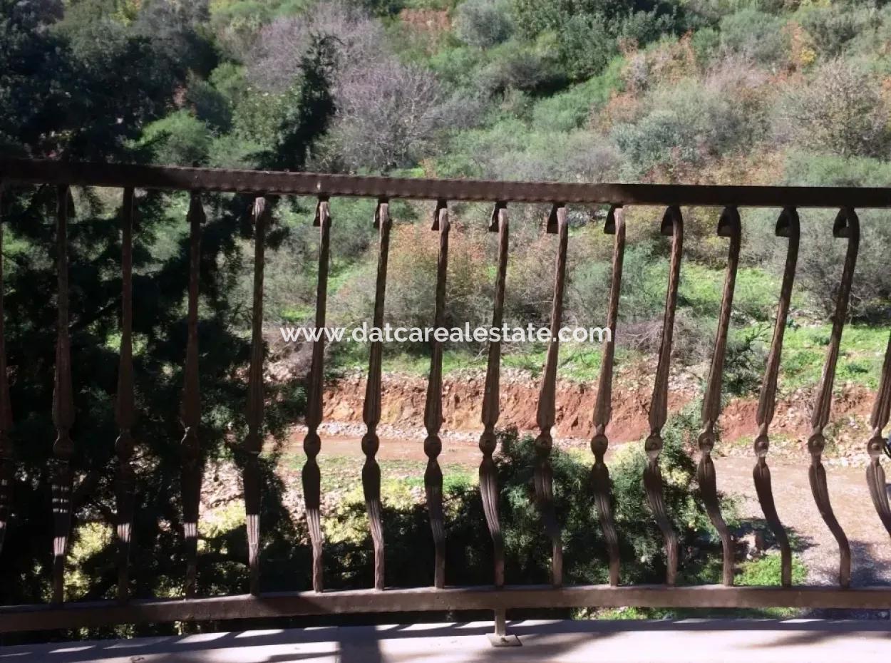 Marmaris Merkezinde 10 Odalı Havuzlu 2.500M2 Arsa İçinde Malikanemiz Satılıktır.