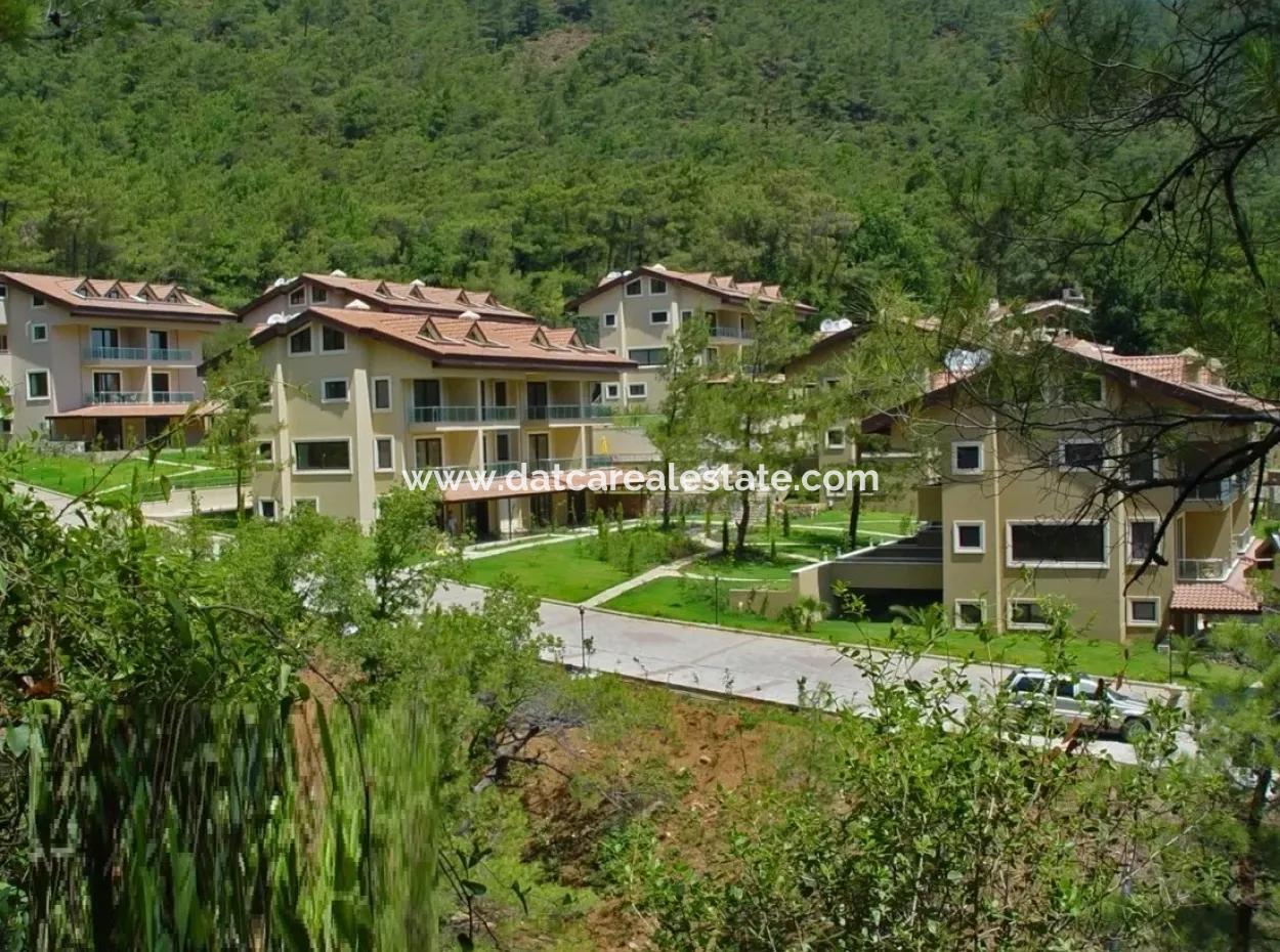 İçmeler Yüzme Havuzlu Süper Lüks Dubleks Daire Site İçerisinde