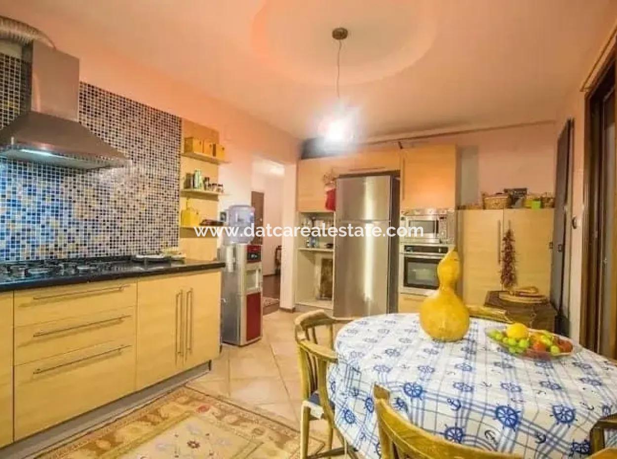 Marmaris Armutalan Mevkii Tam Müstakil Havuzlu 4 Oda 1 Salon Tripleks Villa Satılık