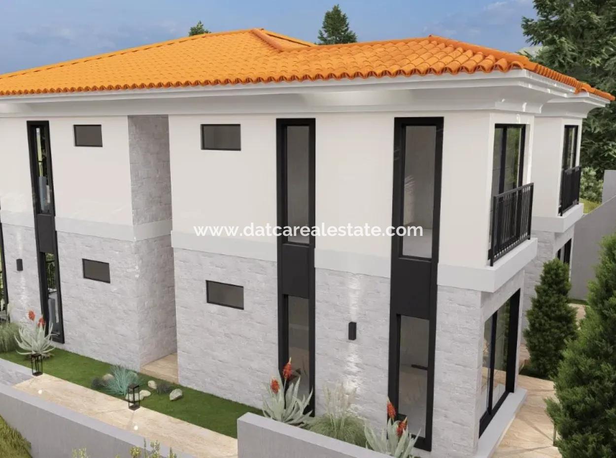 Muğla Akyaka,Ya 7 Km Mesafede Ataköy Mevkisinde Orman Manzaralı 20 Odalı Sonsuzluk Havuzu Mevcut Satılık Butik Otel