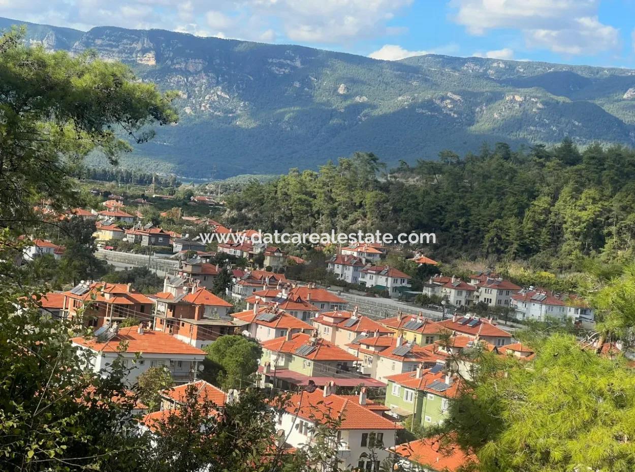 Muğla İli Ula İlçesi Gökçe Mahallesinde Orman Manzaralı Denize 2 Km Mesafede Yüzme Havuzlu Satılık Lüks Daire