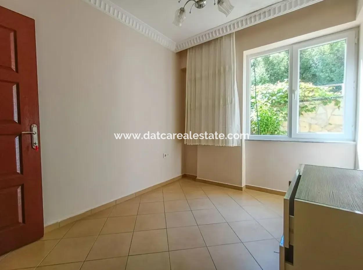 Marmaris İlçesi Beldibi Mahallesi Doğa Manzaralı Yüzme Havuzlu Site İçerisinde 3+1 Bahçe Dubleks Satılık Daire