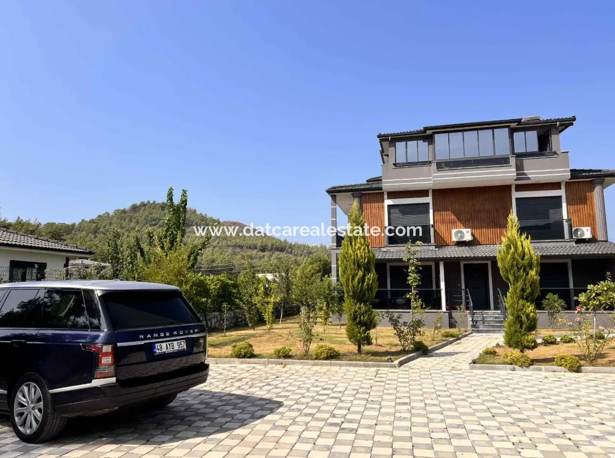 Harika Bir Portföy Marmaris'in Saklı Cennetinde Yatırım Fırsatı: 838M2 Arsa İçerisinde Lüks 5 Adet 2+1 110M2 Daireler Marmaris'e Sadece 15 Km Uzaklıkta,