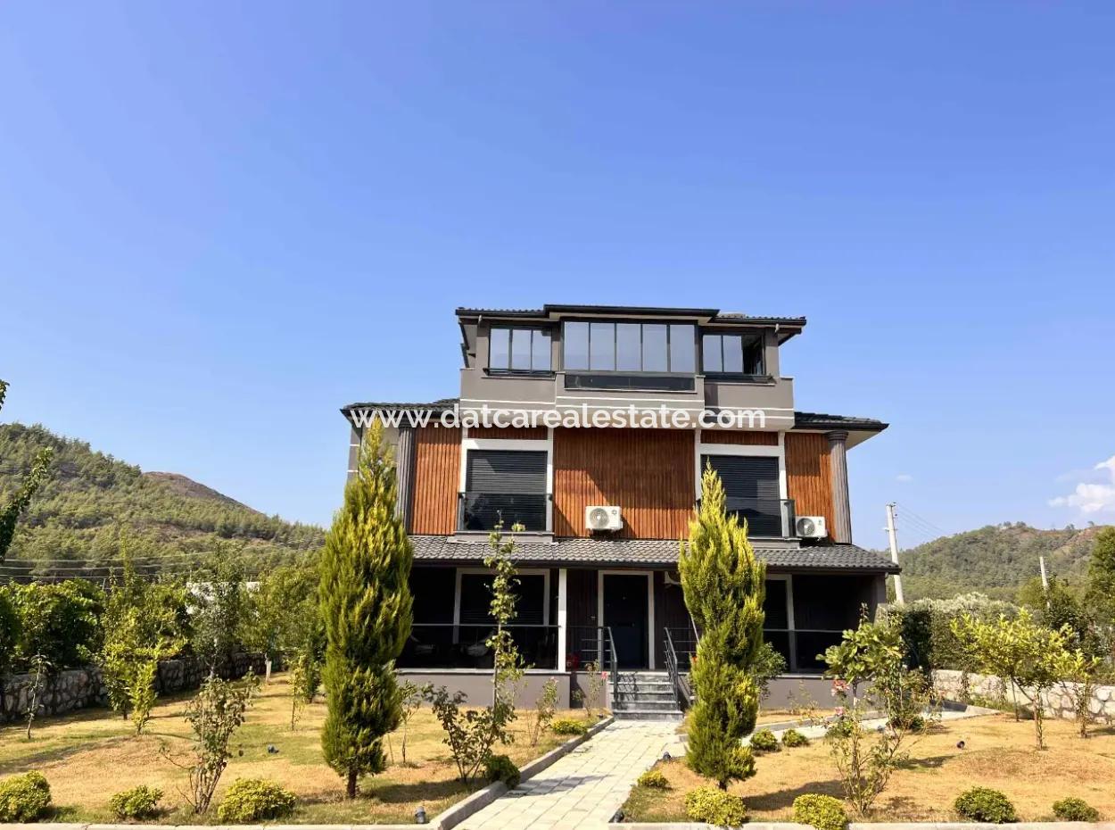 Harika Bir Portföy! Marmaris'in Eşsiz Doğası Ve Merkeze Yakın Konumu,.Komple Kiralık Kurumsala Uygun 5 Adet 2+1 Full Eşyalı Daire Mevcut Bina