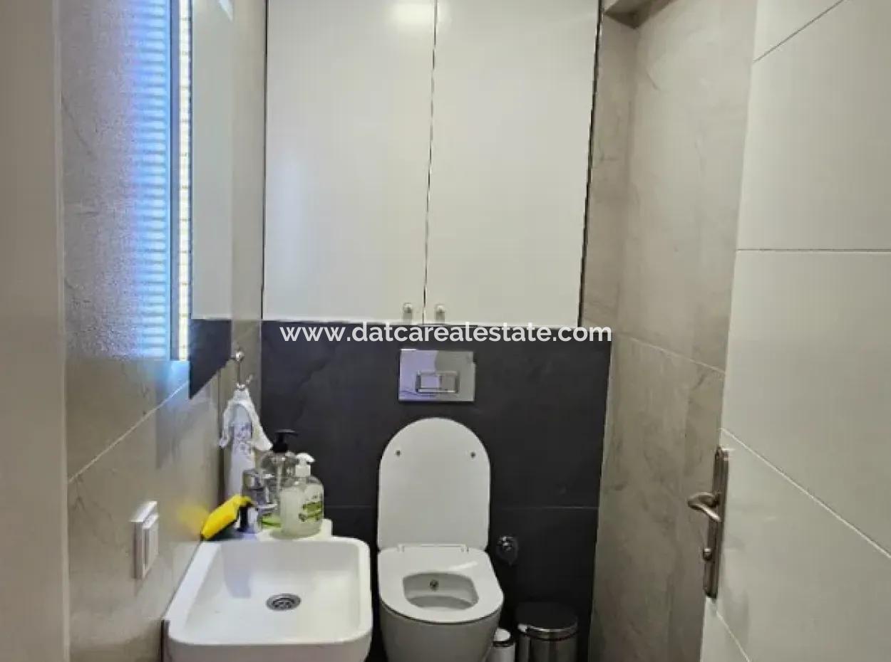 Camiavlu Mahallesi Havuzlu Güvenlikli Sitede 3+1 Satılık Ters Dubleks