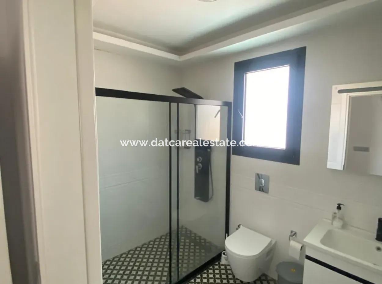 Marmaris Çamdibi 5 +1 Tam Müstakil Havuzlu Eşyalı Kiralık Tripleks Villa