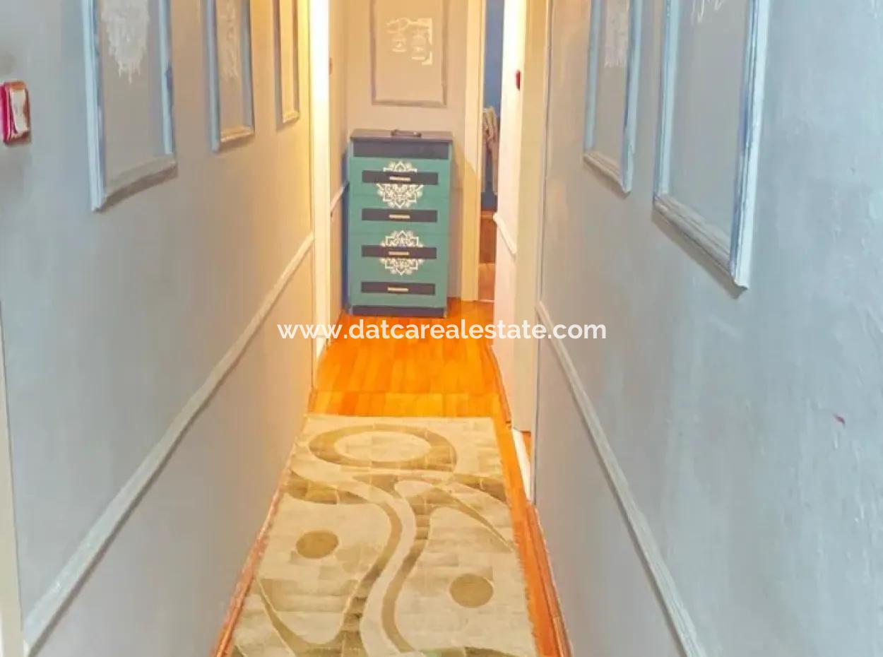 Çamdibi Mahallesi 3+1 Giriş Katı Satılık Dalre