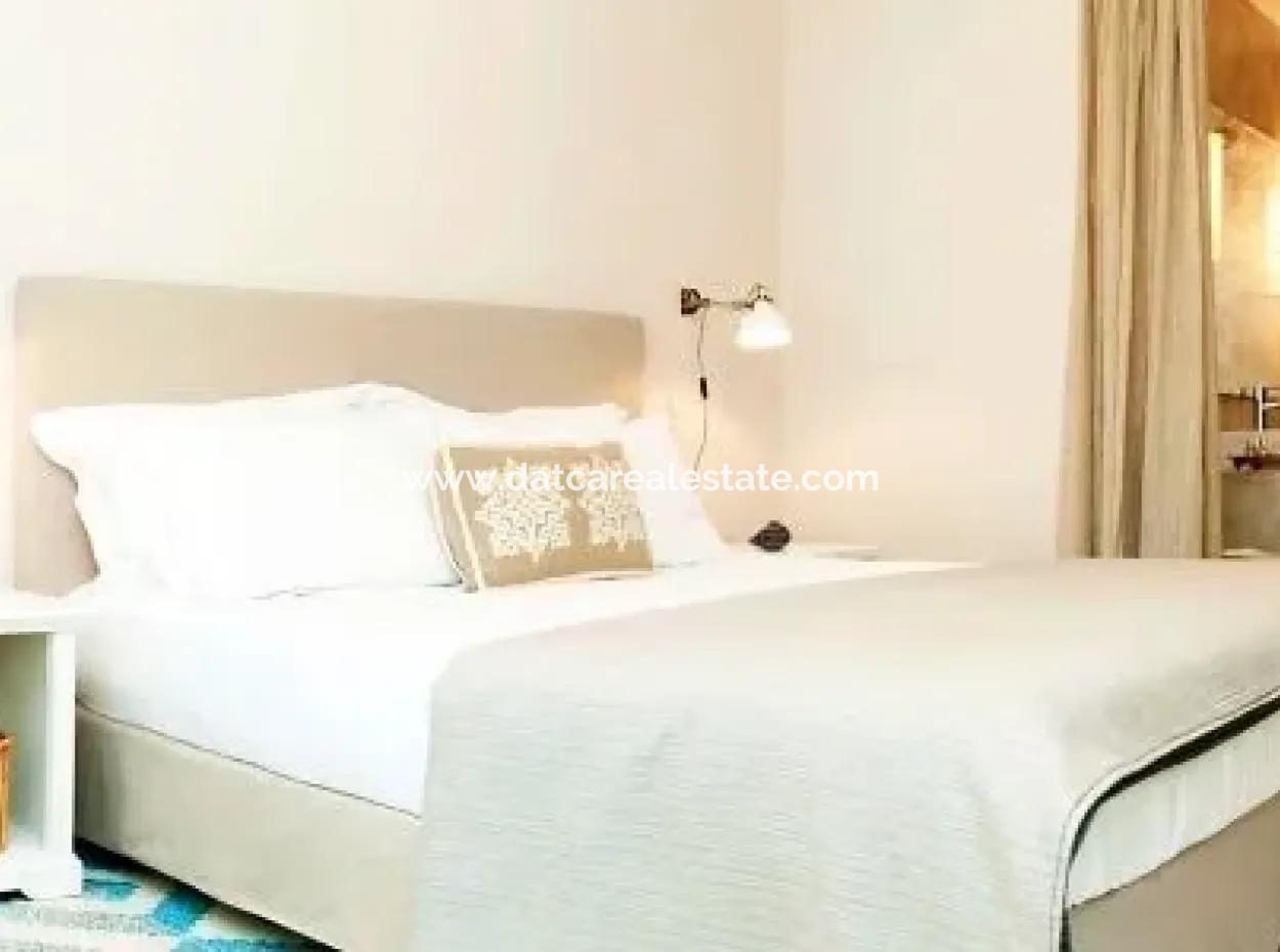 Marmaris,Den 20 Km Uzaklıkta Denize Sıfır Satılık Butik Otel 20 Oda