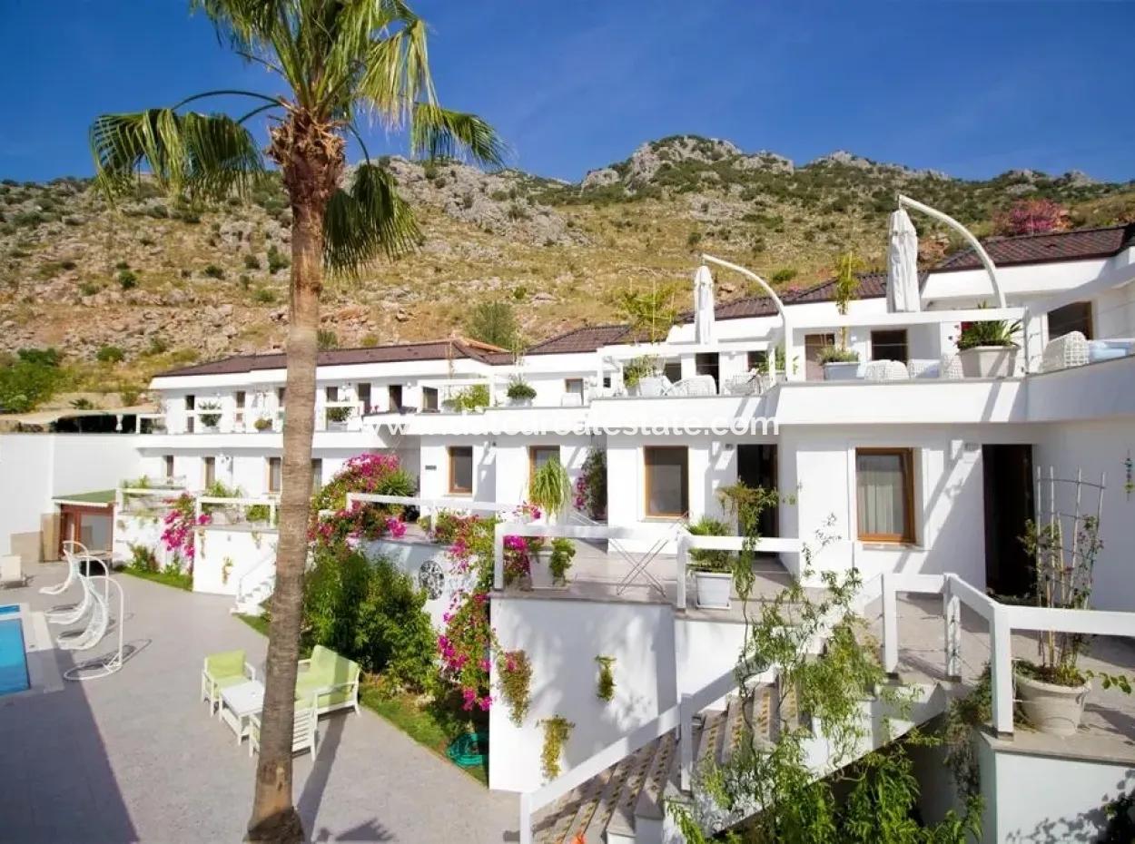 Marmaris,Den 40 Km Uzaklıkta Denize Sıfır Satılık Butik Otel İskelesi Mevcut