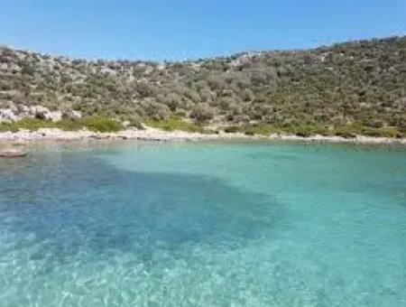 Emlakçıdan Marmaris Söğüt Köyünde Denize Sıfır 290M2 Satılık Tarla