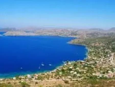 Emlakçıdan Marmaris İlçesi Söğüt Mahallesinde Denize Sıfır 1600 M2 Koy